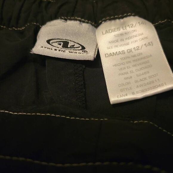 Women's Athletic Works Large (12/14) Black Cargo Wide Leg Elastic Waist Pants - Picture 6 of 6